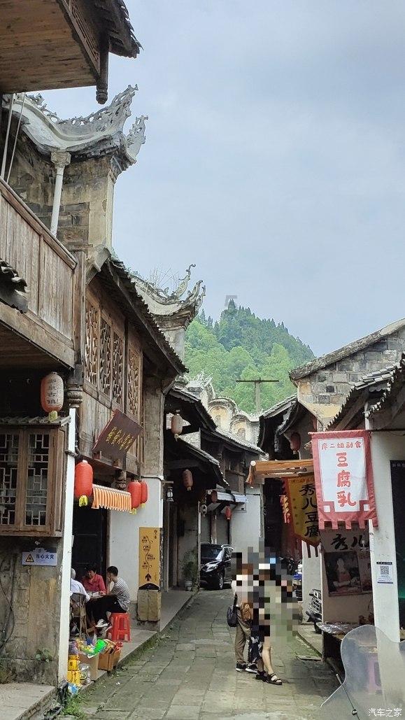 救援帅男孩